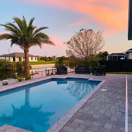 Canal Waterfront House-Pool-Fishing And Game Room Cape Coral Exterior photo
