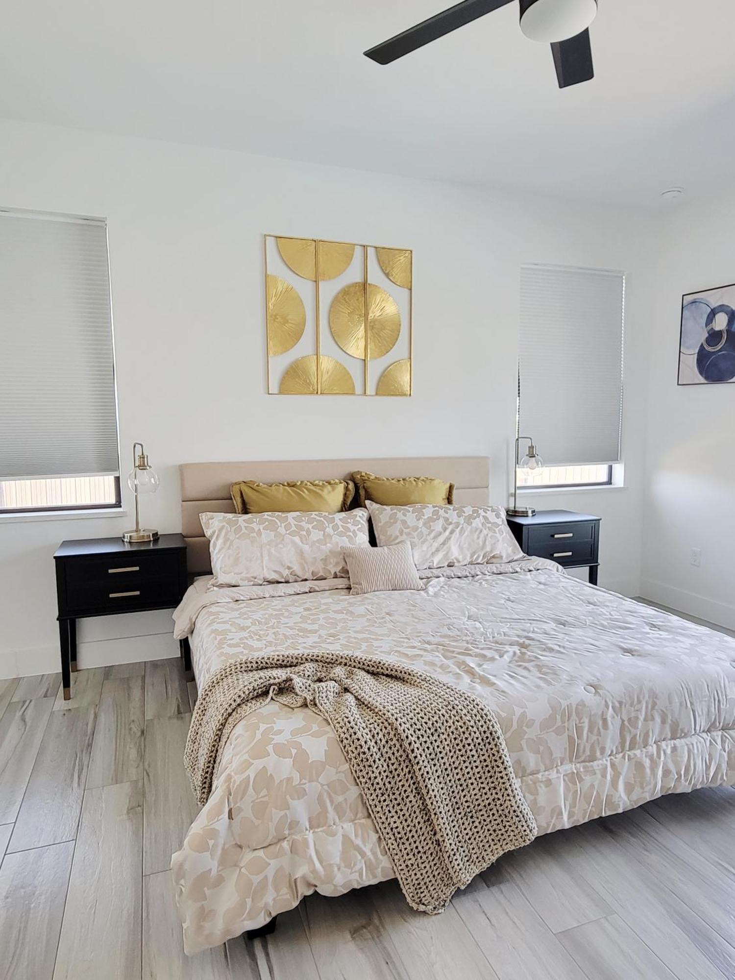 Canal Waterfront House-pool-fishing And Game Cape Coral