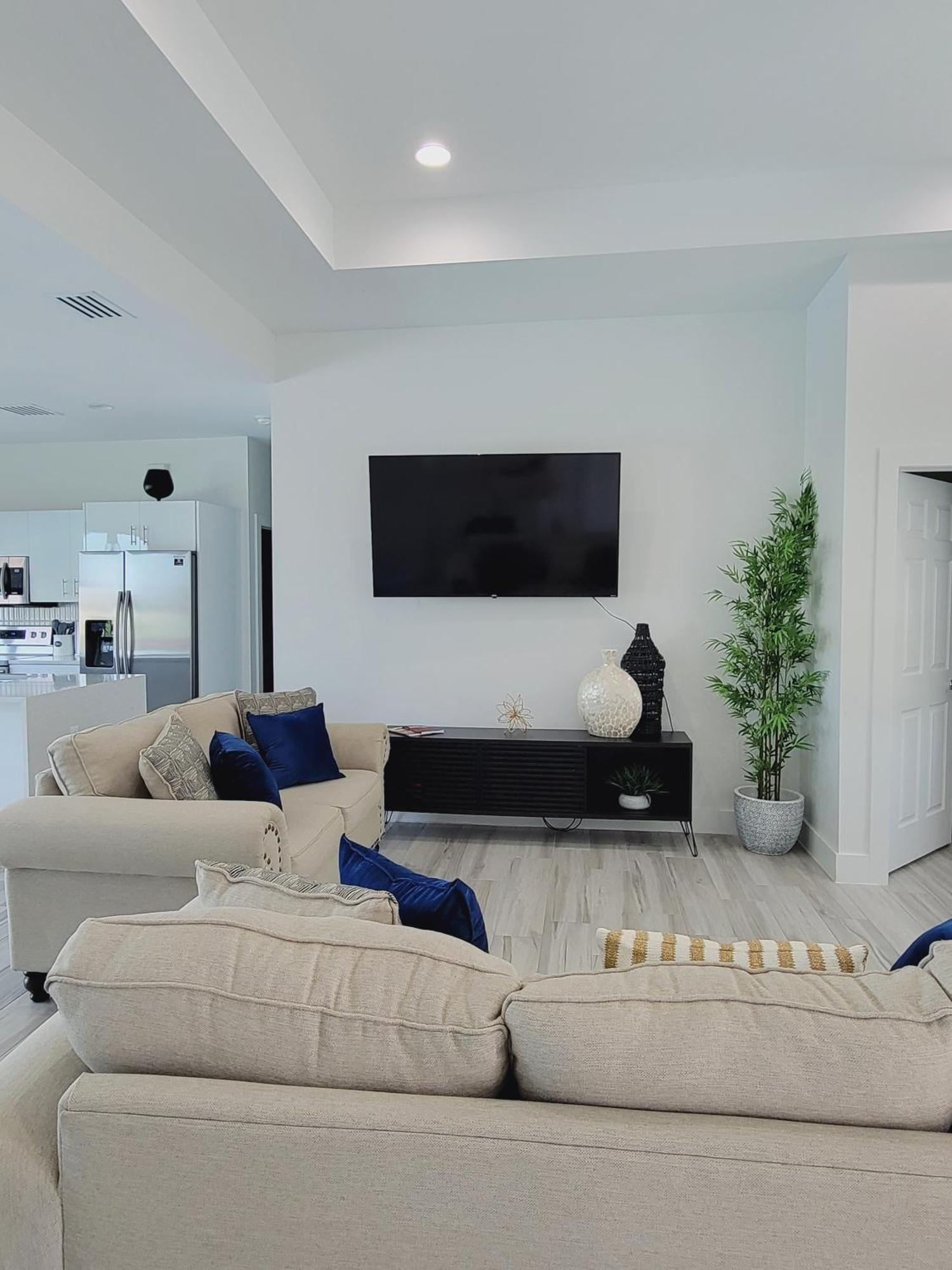 Holiday home Canal Waterfront House-pool-fishing And Game Cape Coral